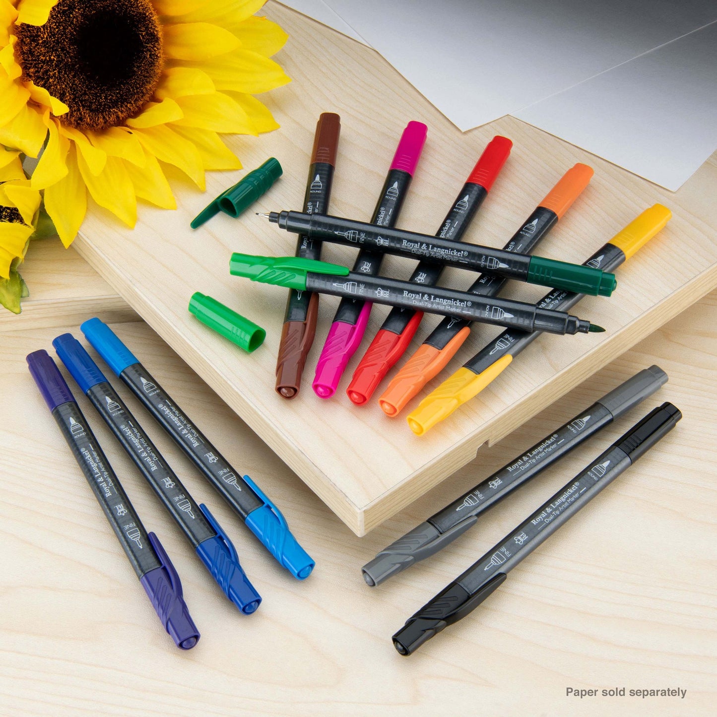 MARK-2401 | 12pc Fineliner and Pointed Round Dual-Tip Artist Markers