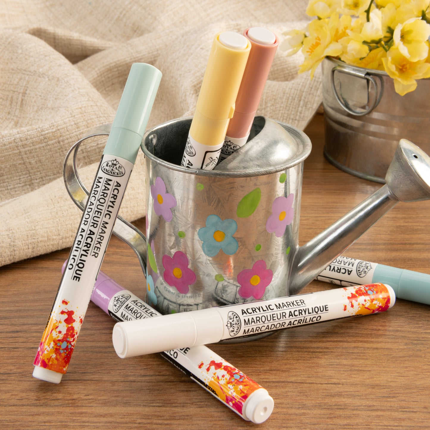 WAL-MARK-2782-RFID | Royal & Langnickel 6 Piece Acrylic 2mm Reversible Tip Pastel Markers
