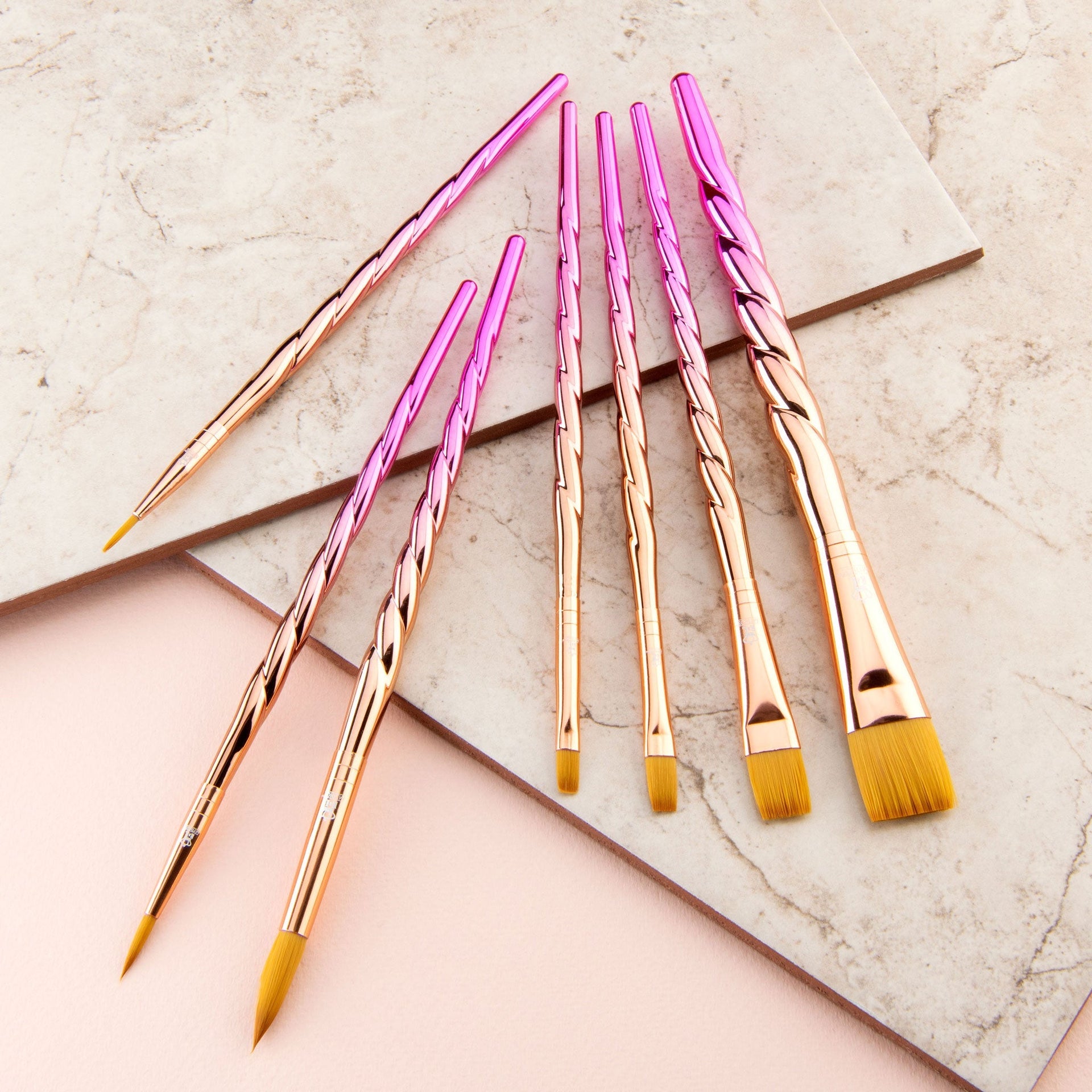 MYTH 405 - Mythos™ Unicorn 7pc Variety Brush Set glam 2